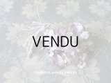 アンティーク 薄紫の花のコサージュ