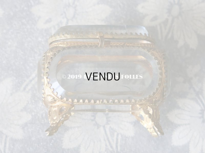 画像6: アンティーク 小さなジュエリーボックス 淡いグレイッシュブルーのシルク製クッション