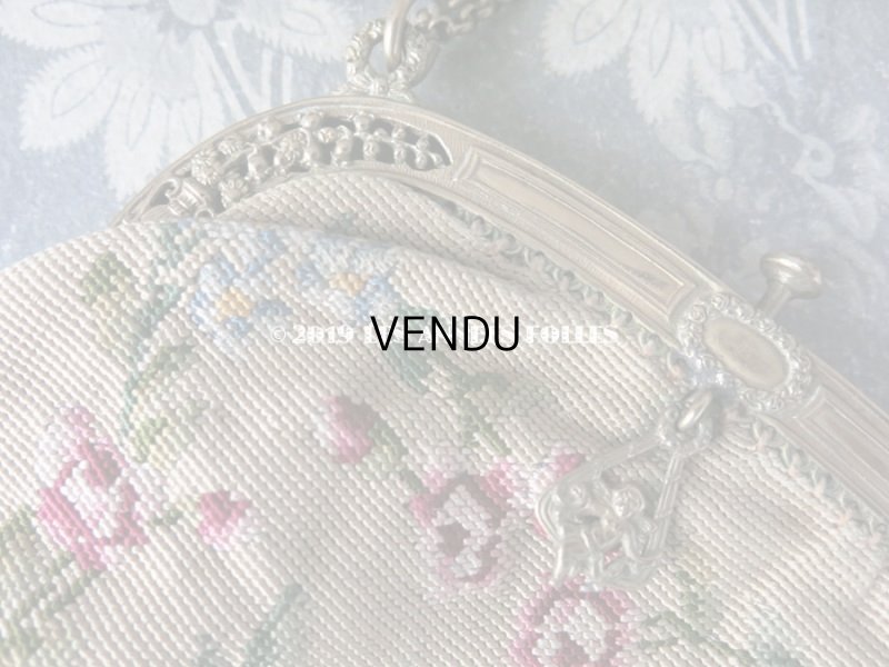 画像3: 19世紀末 アンティーク  オモニエール 薔薇模様 ニードルポイント 天使のモチーフ付 シャンパンゴールドのフレーム