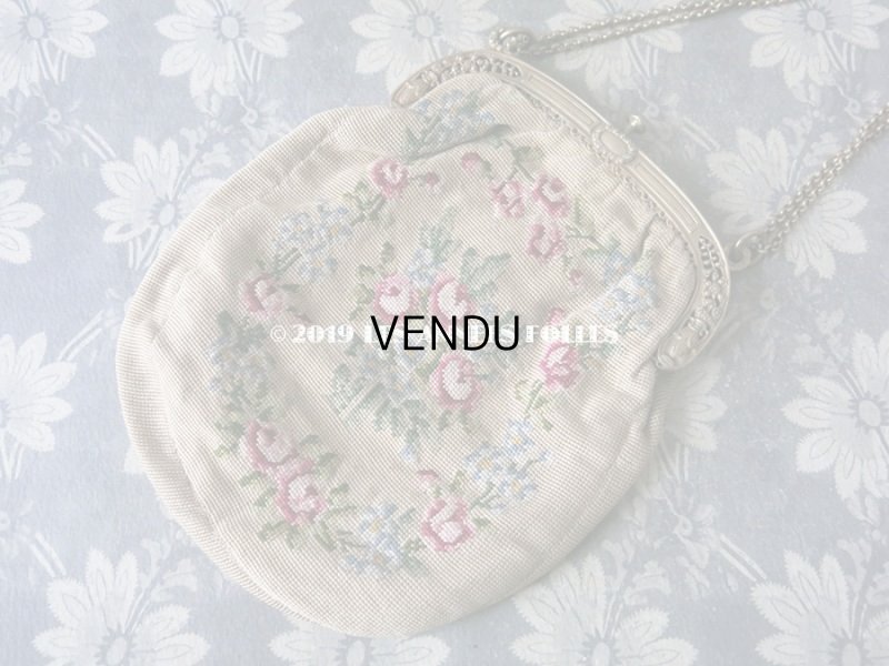 画像6: 19世紀末 アンティーク  オモニエール 薔薇模様 ニードルポイント 天使のモチーフ付 シャンパンゴールドのフレーム