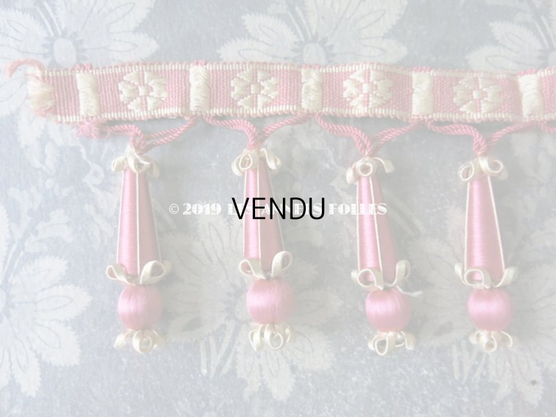 画像4: 19世紀 ナポレオン3世時代 アンティーク パスマントリー ピンク ポンポン