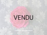 アンティーク ピンクの薔薇のコサージュ 布花 ロゼット咲き チェリーピンク