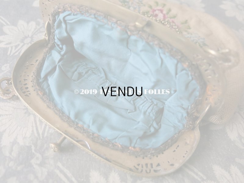 画像10: 19世紀末 アンティーク  オモニエール 薔薇模様 ニードルポイント 天使のモチーフ付 シャンパンゴールドのフレーム