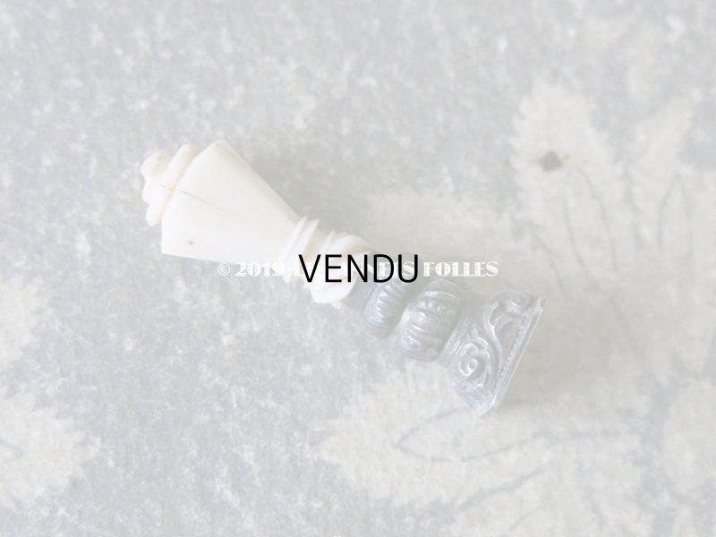 画像3: 19世紀末 アンティーク ドール用 シルバー製 とても小さなシーリングスタンプ 王冠&モノグラム