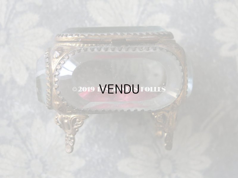 画像7: アンティーク 小さなジュエリーボックス スモーキーレッドのシルク製クッション