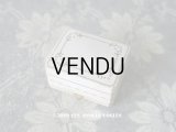 アンティーク ジュエリーボックス 金彩入り オフホワイト 