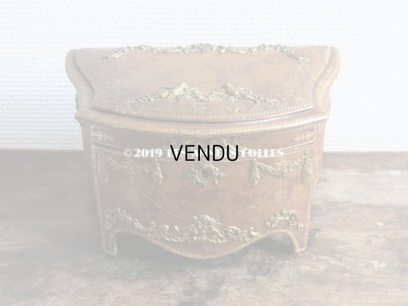 画像3: アンティーク 本革製 大きなジュエリーケース 天使と花のガーランド & ロカイユ装飾のオルモル