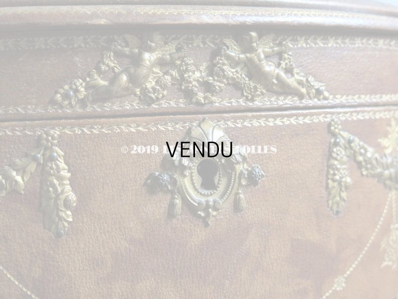 画像19: アンティーク 本革製 大きなジュエリーケース 天使と花のガーランド & ロカイユ装飾のオルモル