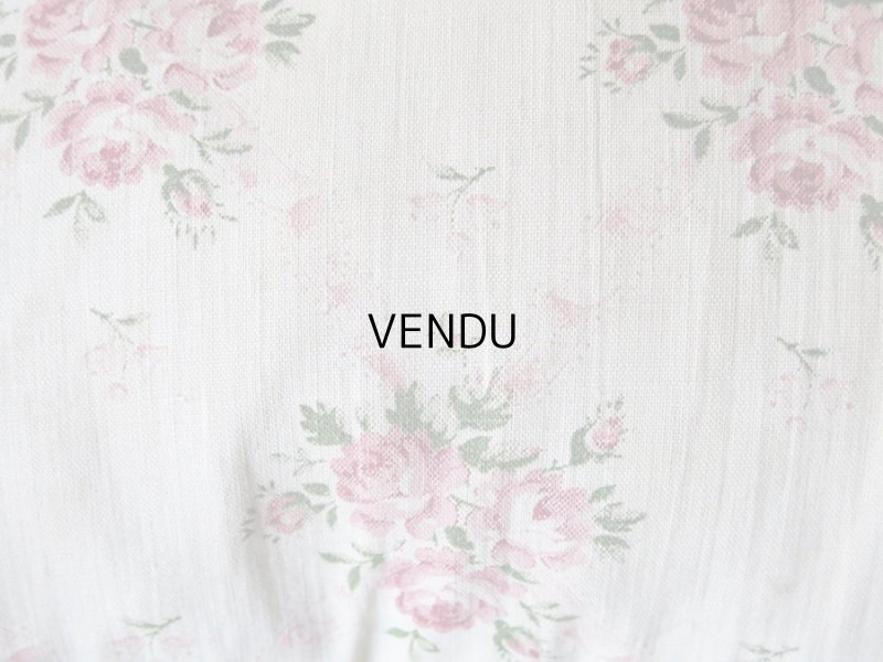 画像5: アンティーク クッション 薔薇模様のファブリック 淡いピンクのリボン付