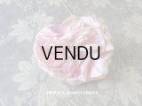 アンティーク 淡いピンクの薔薇のコサージュ 
