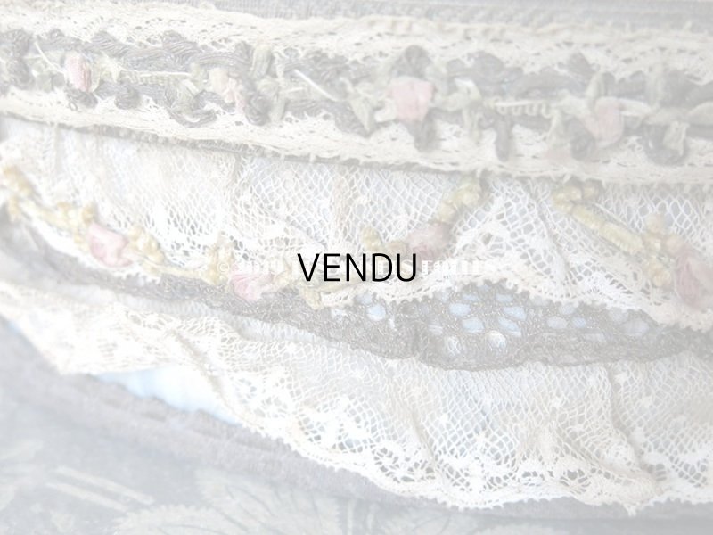 画像13: 1900年代 アンティーク 薔薇のロココトリム＆レースの装飾 ガラスの蓋の小物入れ　オールドローズ