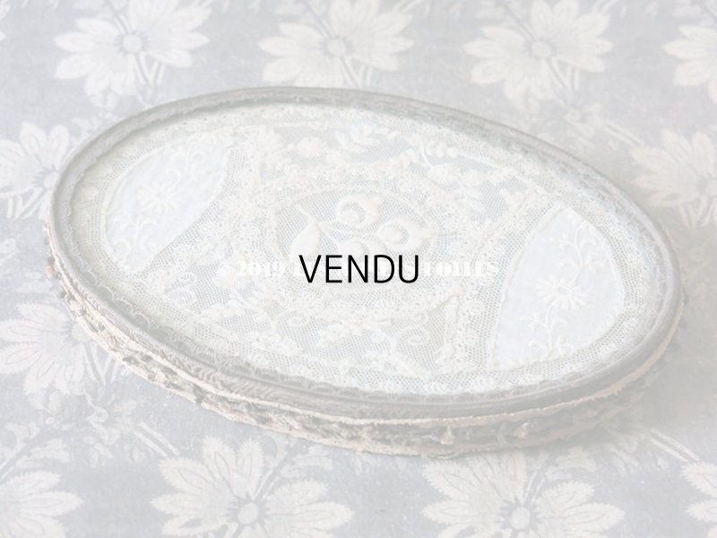 画像6: 1900年代 アンティーク 薔薇のロココトリム＆レースの装飾 ガラスの蓋の小物入れ　オールドローズ