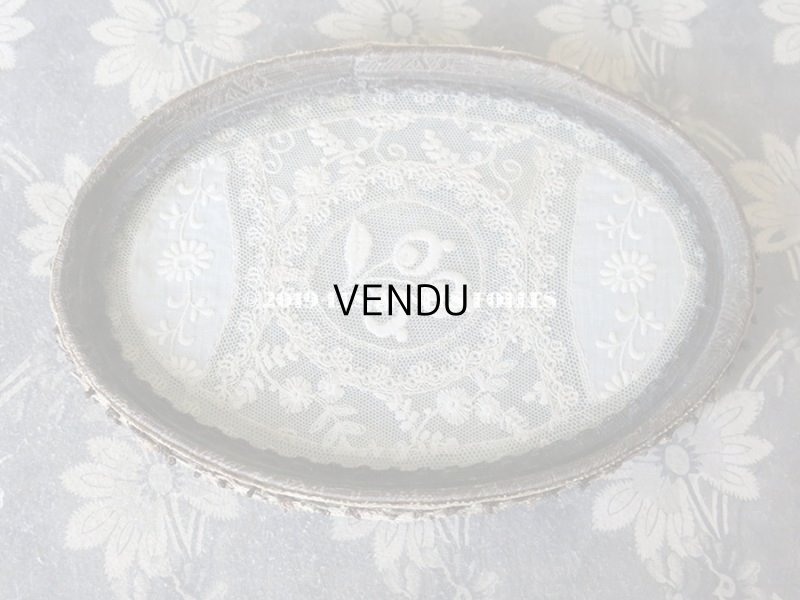 画像7: 1900年代 アンティーク 薔薇のロココトリム＆レースの装飾 ガラスの蓋の小物入れ　オールドローズ