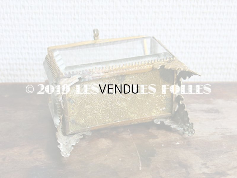 画像8: 19世紀 アンティーク ジュエリーボックス ロカイユ装飾の脚 オレンジのシルクサテンのクッション