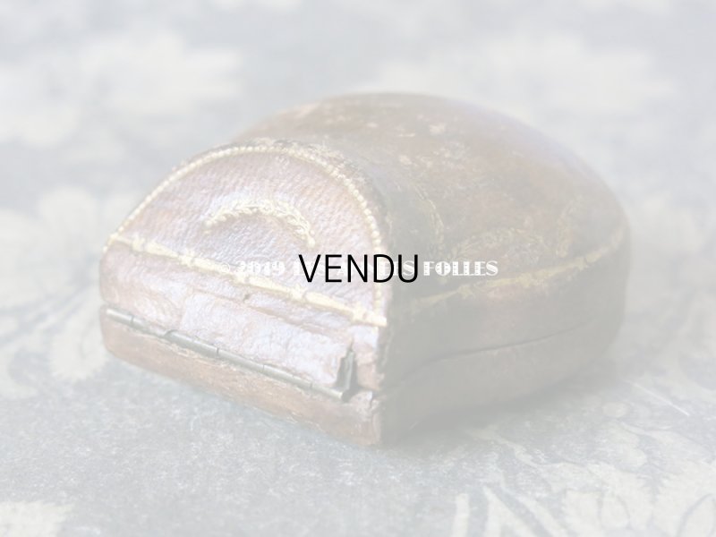 画像9: 19世紀 アンティーク 本革製 ジュエリーボックス 金彩入り ブラウン リングボックス