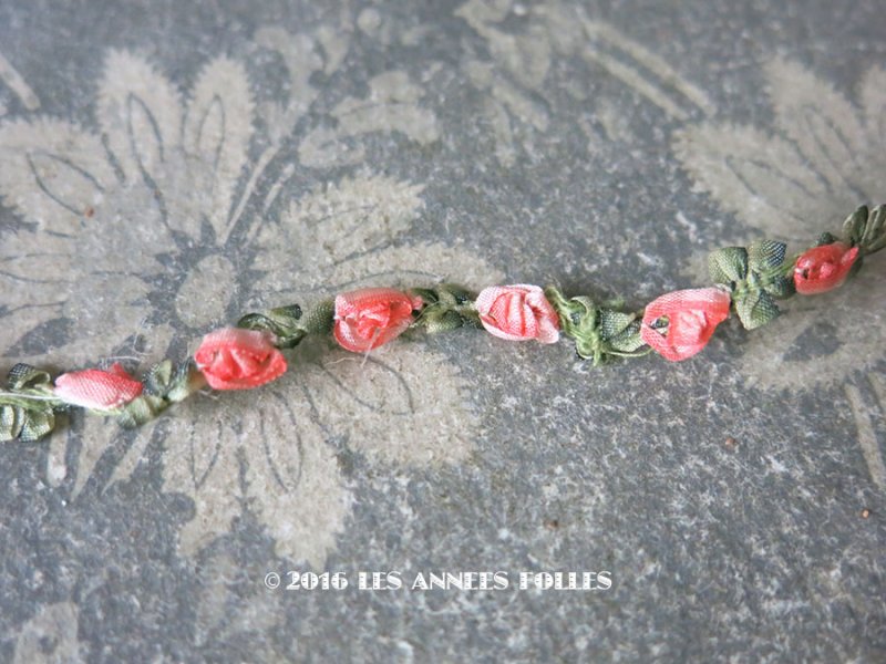 画像1: 1900年代 アンティーク シルク製 薔薇のロココトリム ピンクオレンジ ロココリボン 25cm