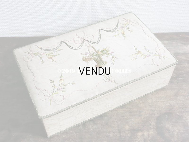 画像3: 1900年代 アンティーク リボン刺繍 大きなカルトナージュボックス　