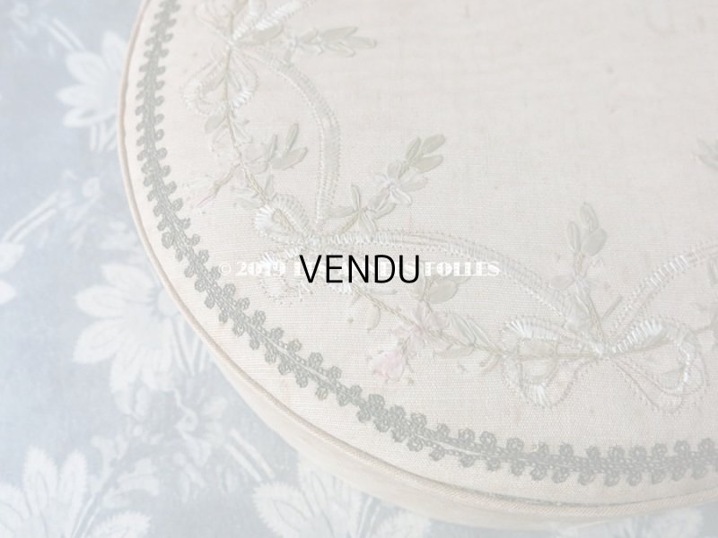 画像7: アンティーク リボン刺繍のお菓子箱 リボンと薔薇のガーランド ドラジェ & チョコレート