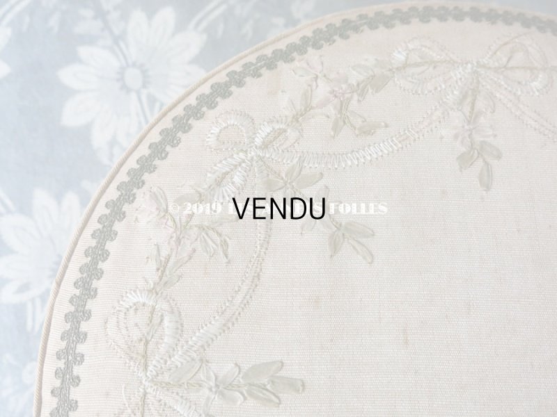 画像8: アンティーク リボン刺繍のお菓子箱 リボンと薔薇のガーランド ドラジェ & チョコレート