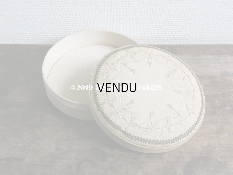 画像6: アンティーク リボン刺繍のお菓子箱 リボンと薔薇のガーランド ドラジェ & チョコレート