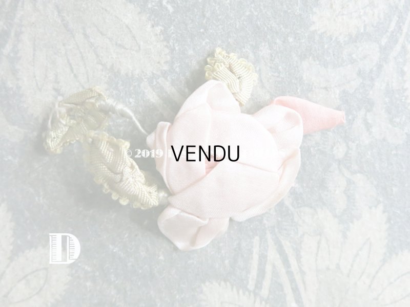 画像8: アンティーク 淡いピンクのロココモチーフ