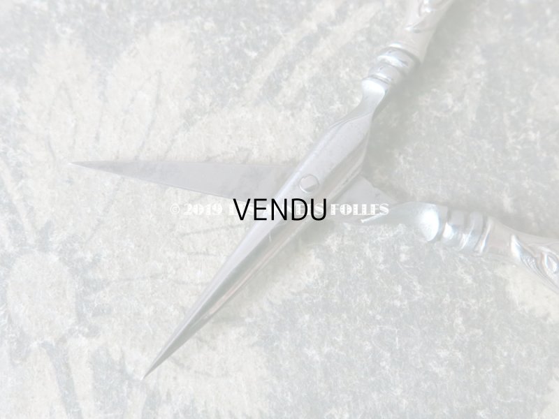 画像11: 1900年代 アンティーク シルバー製 薔薇の裁縫道具セット 