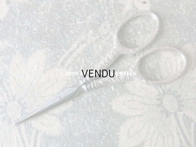 画像9: 1900年代 アンティーク シルバー製 薔薇の裁縫道具セット 