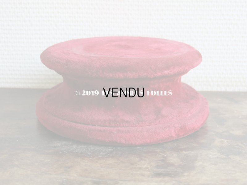 画像6: 1900年代 アンティーク ベルベットの台座 赤　ラウンド型