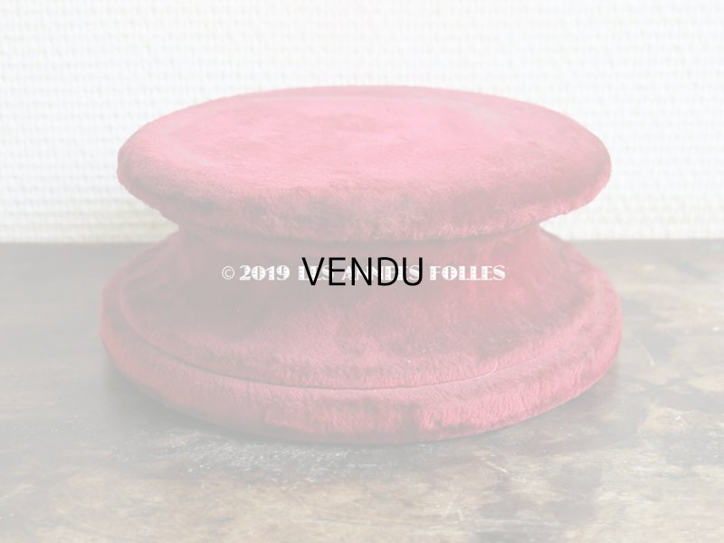 画像5: 1900年代 アンティーク ベルベットの台座 赤　ラウンド型