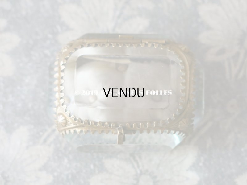 画像4: アンティーク 小さなジュエリーボックス クリーム色のシルク製クッション