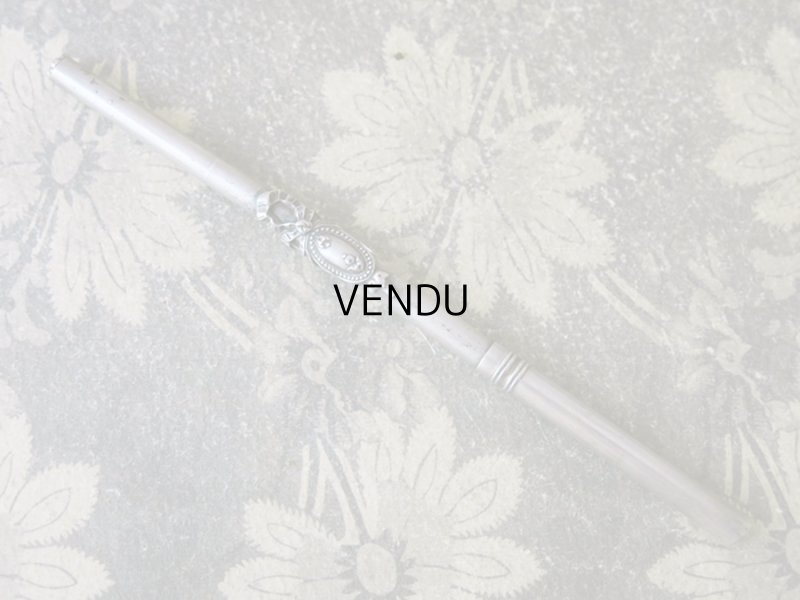 画像4: アンティーク レタリングセット リボンが結ばれたメダイヨン ペン軸 & ブックマーク・レターオープナー & シーリングスタンプ