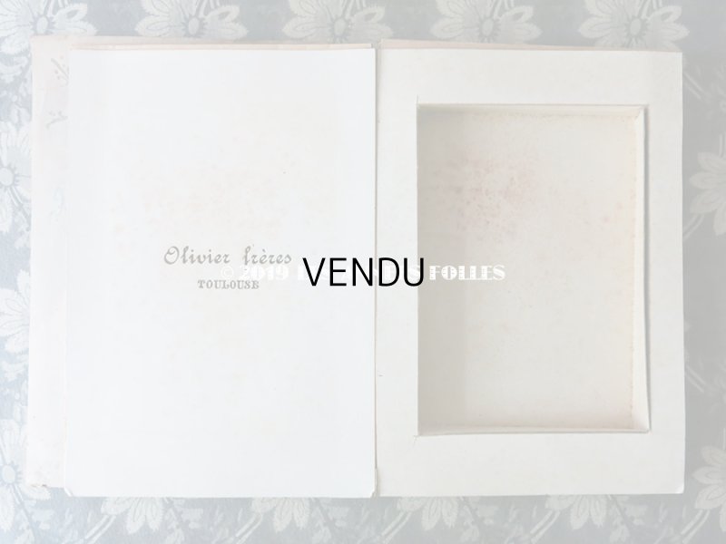 画像9: アンティーク 本型 ドラジェのお菓子箱 スモーキーグリーンのリボン