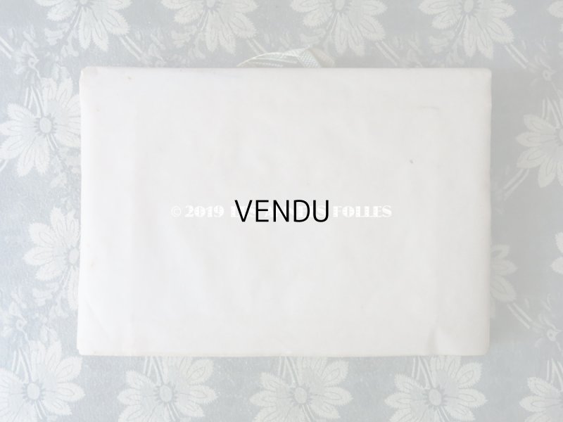 画像4: アンティーク 本型 ドラジェのお菓子箱 スモーキーグリーンのリボン