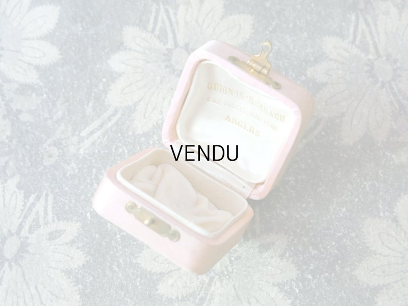 画像6: アンティーク ジュエリーボックス シルクサテン パウダーピンク ゴールドの金具