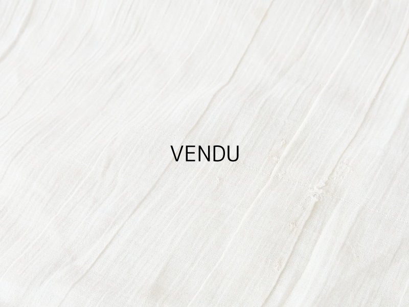 画像7: 1900年代 アンティーク  ドレスの裾  淡いピンクの薔薇の刺繍入り