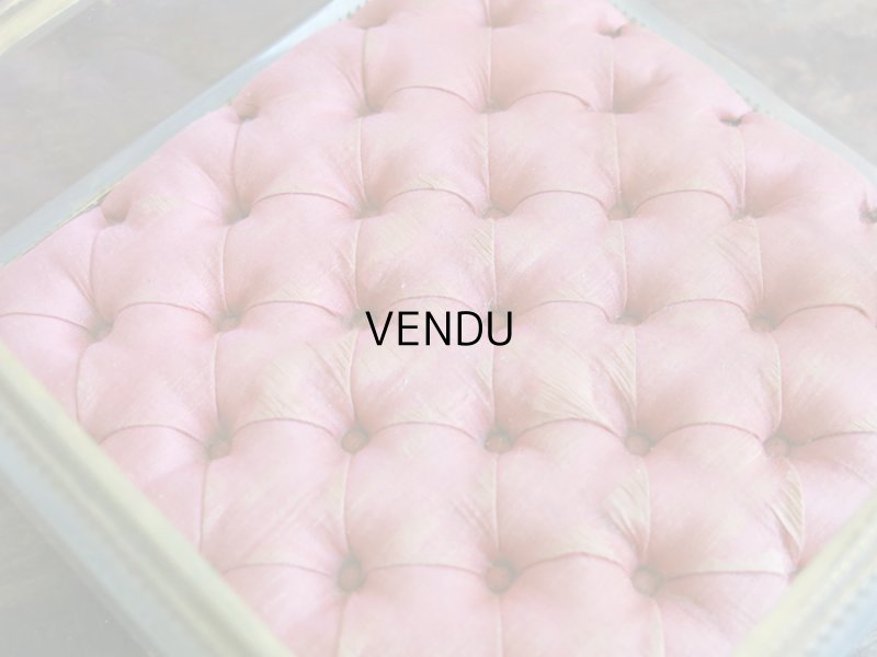 画像5: 19世紀 アンティーク 大きなジュエリーボックス　ロカイユ装飾の脚 スモーキーレッドのシルクサテンのクッション