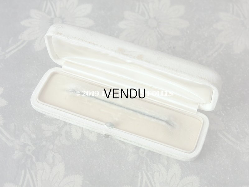 画像8: アンティーク 本革製 ジュエリーボックス  モノグラム入り オフホワイト エパングル