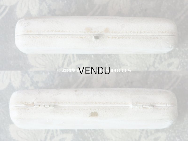 画像4: アンティーク 本革製 ジュエリーボックス  モノグラム入り オフホワイト エパングル