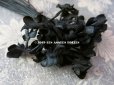 画像4: アンティーク シルクサテンのコサージュ 黒い布花 (4)