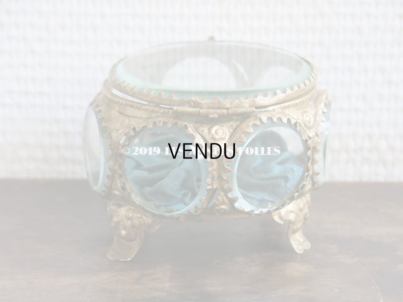 画像4: アンティーク 7角形のジュエリーボックス スモーキーブルー・グリーンのシルク製クッション