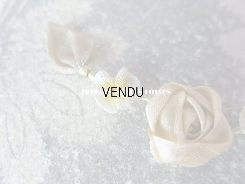 画像2: アンティーク シャンパンゴールドの薔薇のロココモチーフ