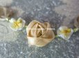 画像3: アンティーク シャンパンゴールドの薔薇のロココモチーフ (3)