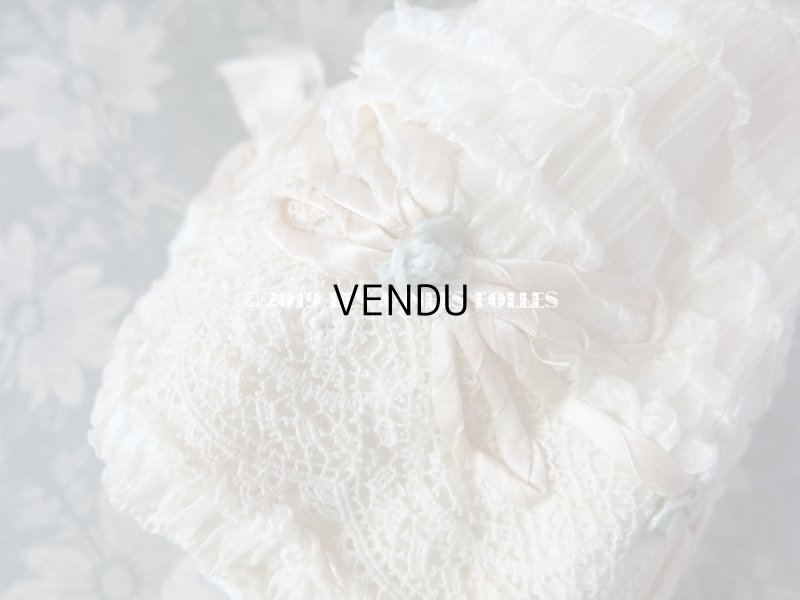 画像10: アンティーク ボネ パールピンクのリボンワーク & 水色の薔薇のロココモチーフ シルクオーガンジーのフリル