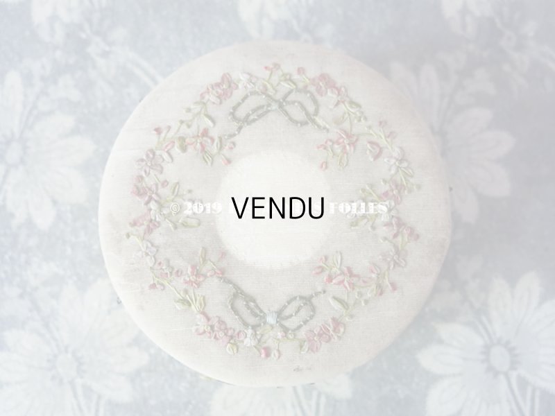 画像3: アンティーク リボン刺繍のお菓子箱 ドラジェ & チョコレート 