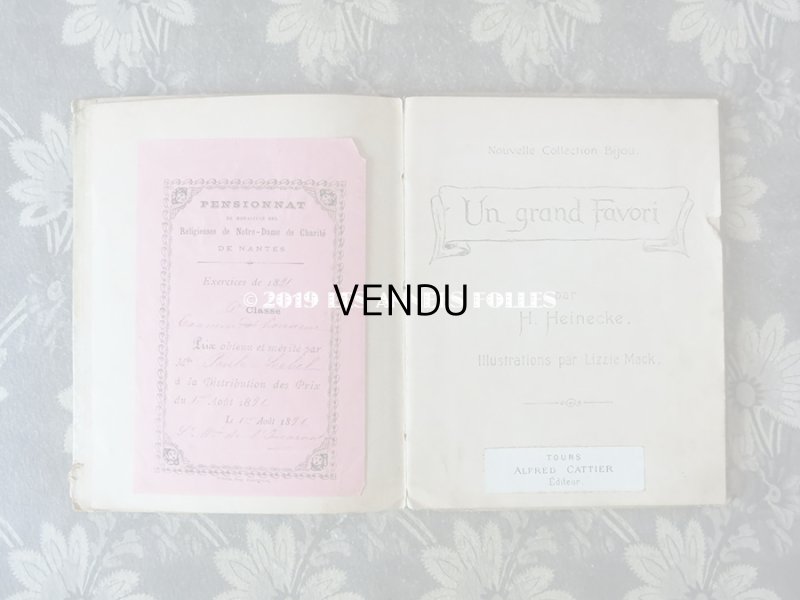 画像4: 1891年 アンティーク 本　水色のリボンをつけた少女と猫　UN GRAND FAVORI