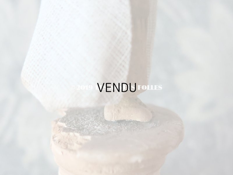 画像7: 19世紀初頭 アンティーク コミュニオンの少女の人形 テラコッタ製 コミュニオンのドレスを着た少女