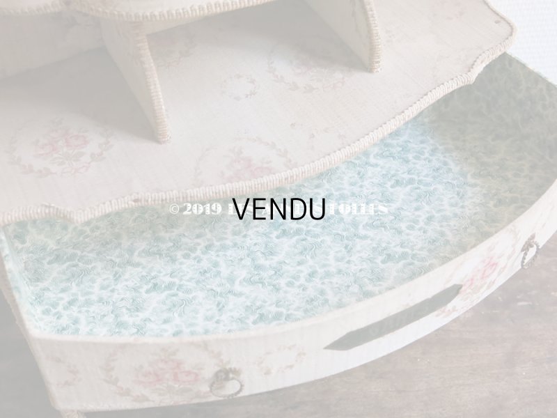 画像13: 【セール対象外】1910年代 アンティーク カルトナージュチェスト  薔薇のブーケのメダイヨン  ミラー付