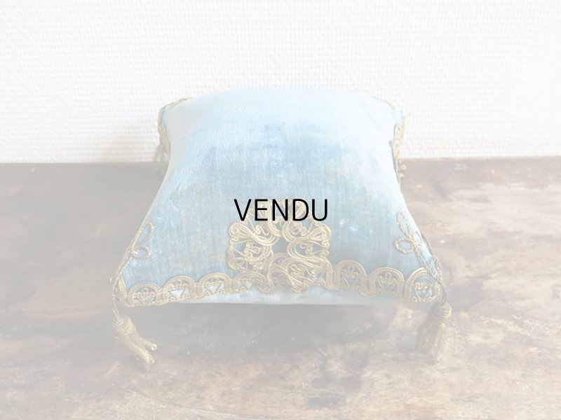 画像3: 19世紀末 アンティーク グローブ・ド・マリエのクッション ピンクッション