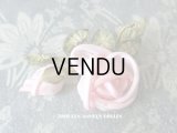 アンティーク 淡いピンクの薔薇のロココモチーフ 