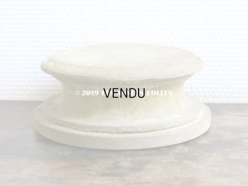 画像6: アンティーク ベルベットの台座 オリーブグリーン　ラウンド型　オリジナルラベル付